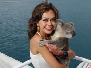 Alexis Dziena