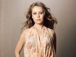 Alexis Dziena