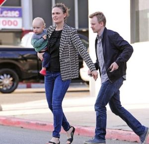 Emily Deschanel