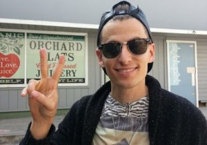 Mike Tompkins