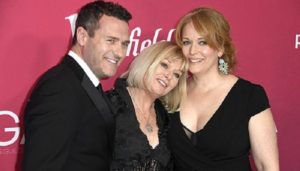 Chelah Horsdal