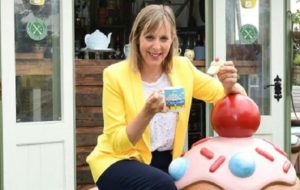 Mel Giedroyc