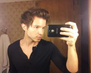 Simon Curtis