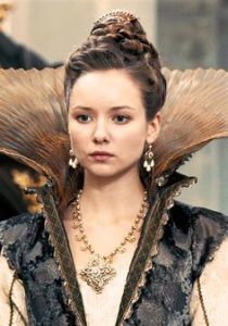 Alexandra Dowling