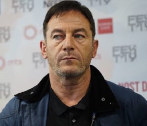 Jason Isaacs
