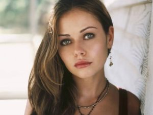 Alexis Dziena
