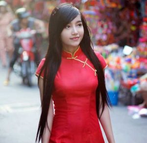 Elly Tran Ha