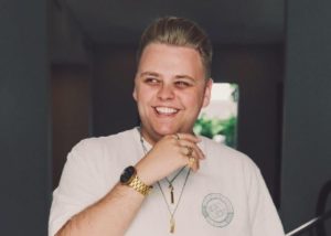 Nick  Crompton