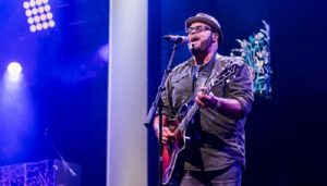 Israel Houghton